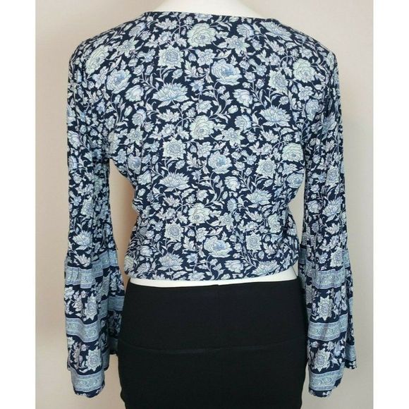 American Eagle Blue Flower Top Boho Crop M - Picture 2 of 3